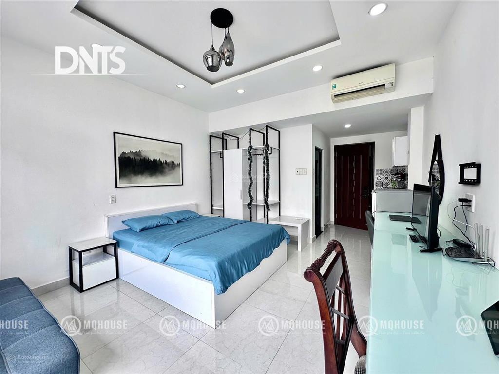 Căn hộ bancony trước, sau hẻm an ninh, bảo vệ gần chợ tân định, cv lê văn tám