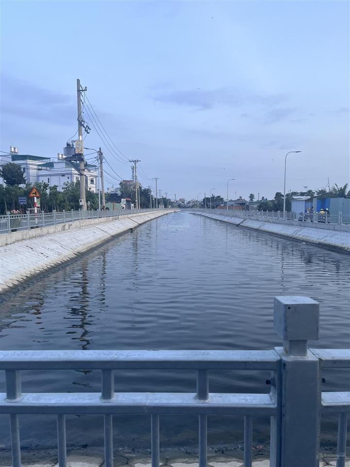 Nhà đẹp 3 pn, diện tích 66m2. thạnh xuân 40, hẻm thông ô tô đỗ tận cửa