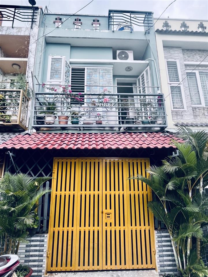 Nhà đẹp 3 pn, diện tích 66m2. thạnh xuân 40, hẻm thông ô tô đỗ tận cửa