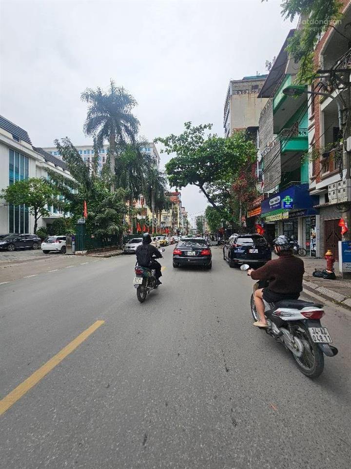 Bán nhà mặt phố chiến thắng hà đông kinh doanh đỉnh dt 48m2  4 tầng  16,35 tỷ
vị trí đẹp nhà xây