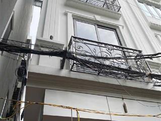 Anh nghị nhờ gửi bán căn nhà lô góc đẹp đa sỹ hà đông dt 32m2  5 tầng  7,55 tỷ vị trí  đẹp. gầ