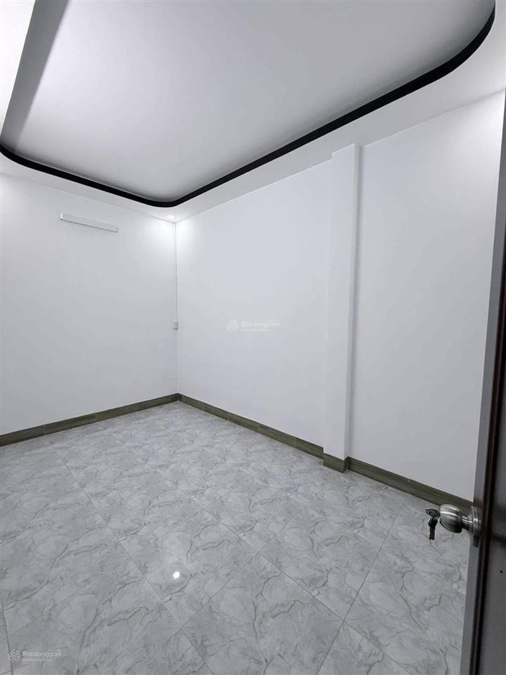 Cô tâm đi mỹ định cư nên cần bán nhanh căn nhà đường đào duy anh p.9 q. phú nhuận 60m2 giá 2 tỷ 100