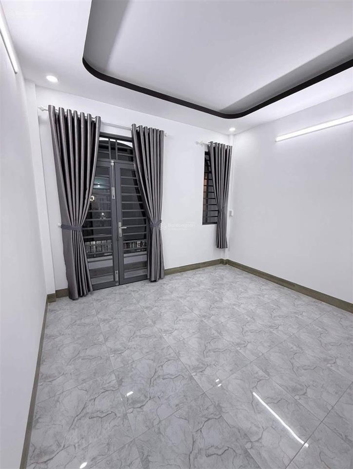 Cô tâm đi mỹ định cư nên cần bán nhanh căn nhà đường đào duy anh p.9 q. phú nhuận 60m2 giá 2 tỷ 100