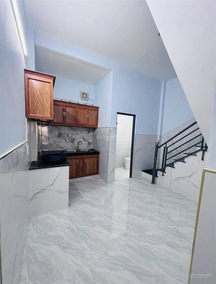 Chủ kẹt tiền cần bán gấp căn nhà đường lạc long quân q.tân bình ( 55m2 ) giá 2 tỷ 650