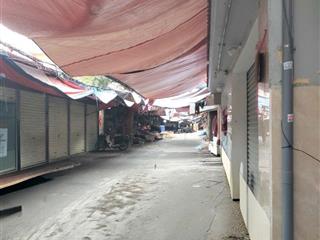 Bán đất tặng nhà cổ nhuế  phạm văn đồng,lô góc 2 mặt thoáng,vị trí cực đẹp.