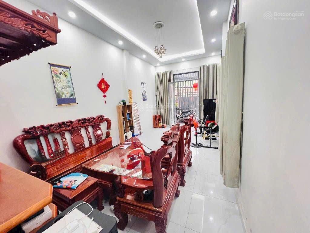 Bán nhà 2 tầng cạnh vincom lê văn việt sổ hồng riêng tăng nhơn phú quận 9 5.2x13 4,75 tỷ tlcc