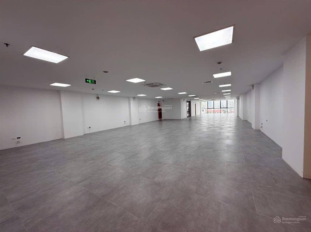 Chính chủ. cho thuê mặt bằng kinh doanh 340m2 tại phố tôn đức tháng,phường hàng bột,hai bà trưng