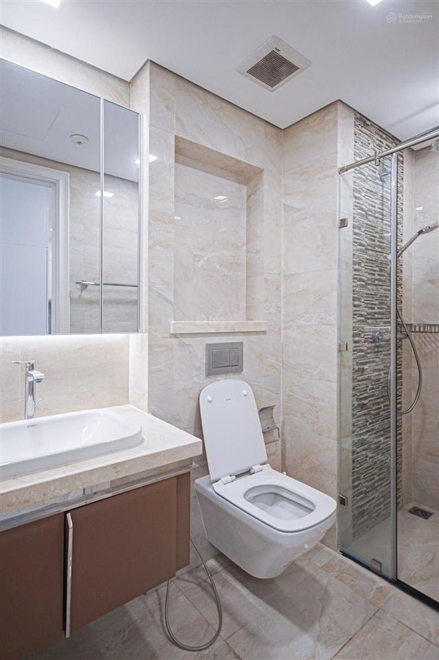 Cho thuê vinhomes ba son / căn 1pn / 22tr / đang trống chuyển vào ngay