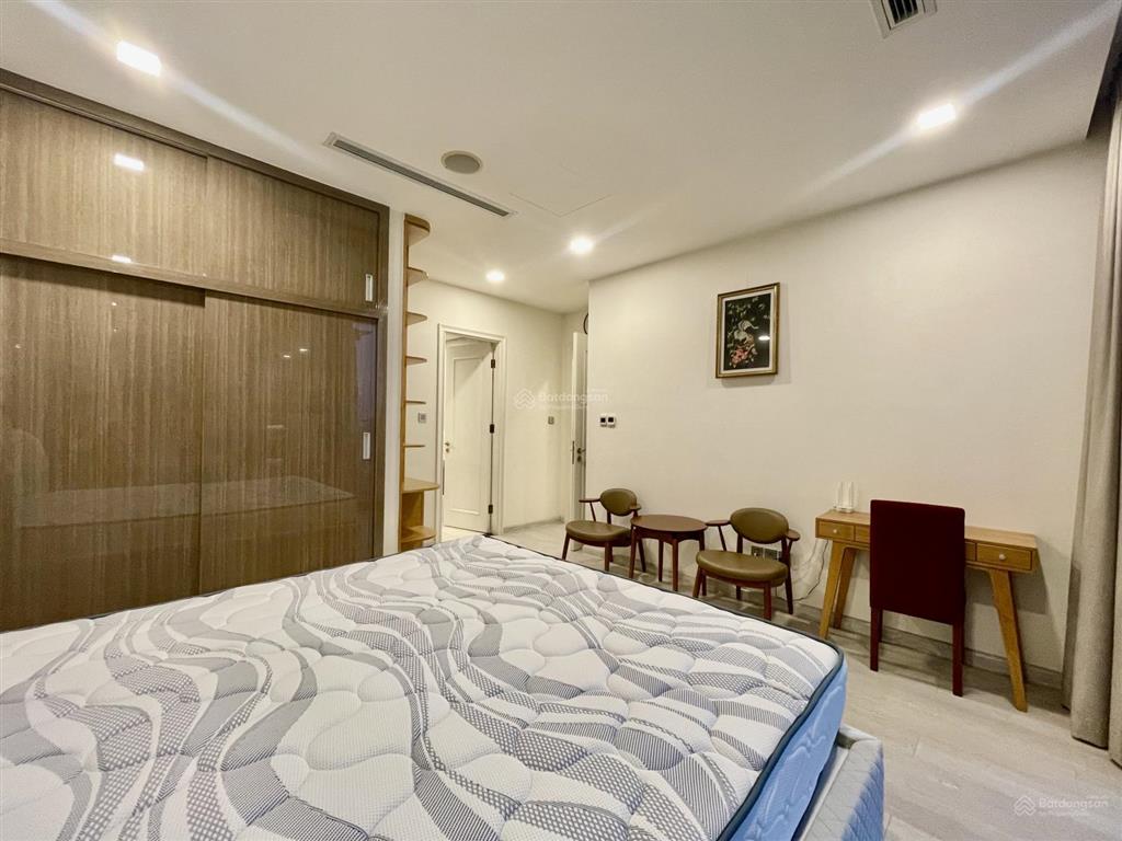 Cho thuê 3pn view cầu ba son / dt 121,8m² / giá 60tr bao pql
