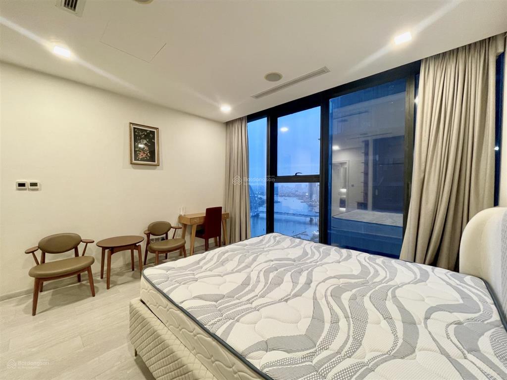 Cho thuê 3pn view cầu ba son / dt 121,8m² / giá 60tr bao pql