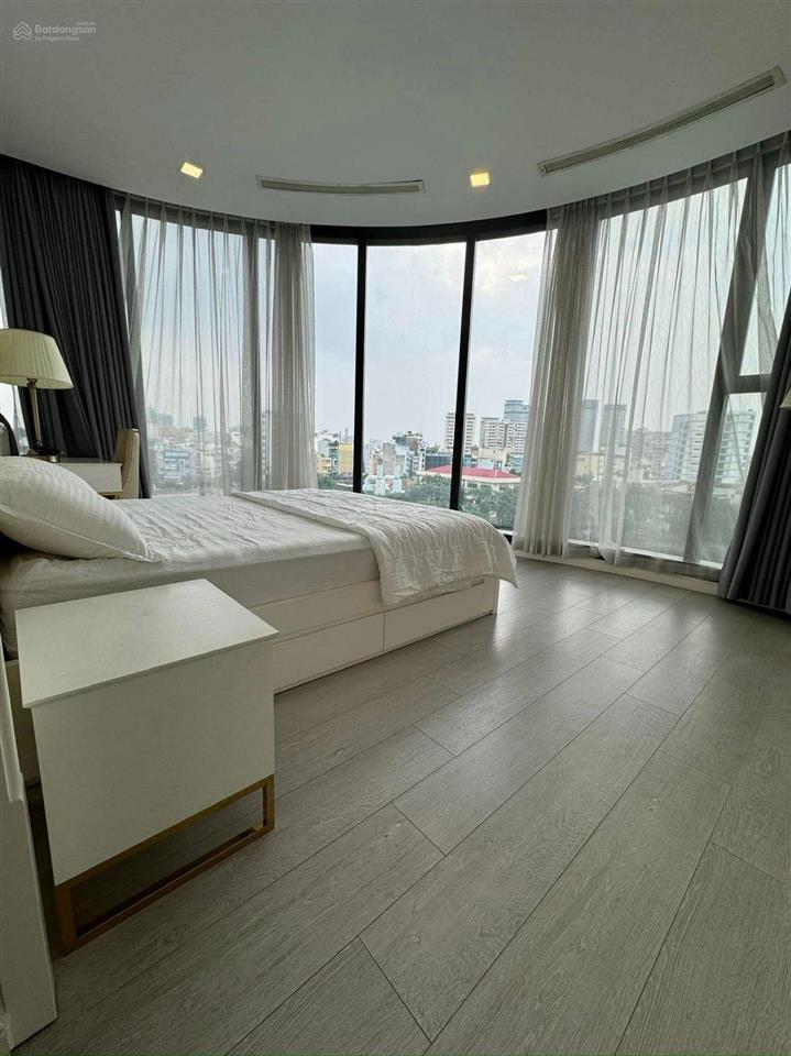 Cho thuê 3pn vòng cung view lm81 / 105m2 / 47tr tại vinhomes bason