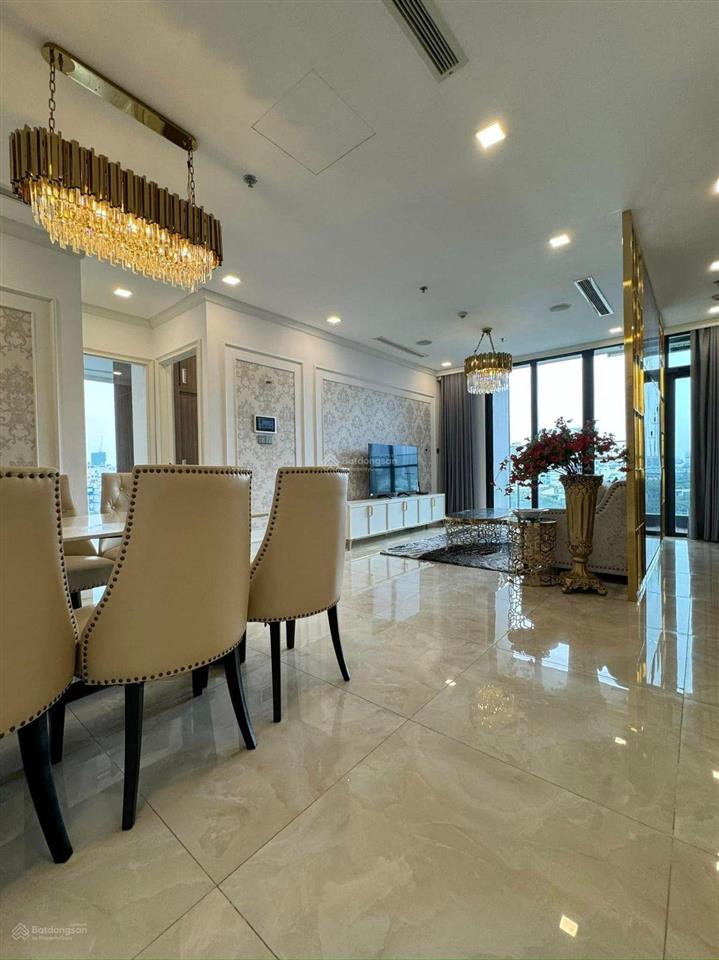 Cho thuê 3pn vòng cung view lm81 / 105m2 / 47tr tại vinhomes bason