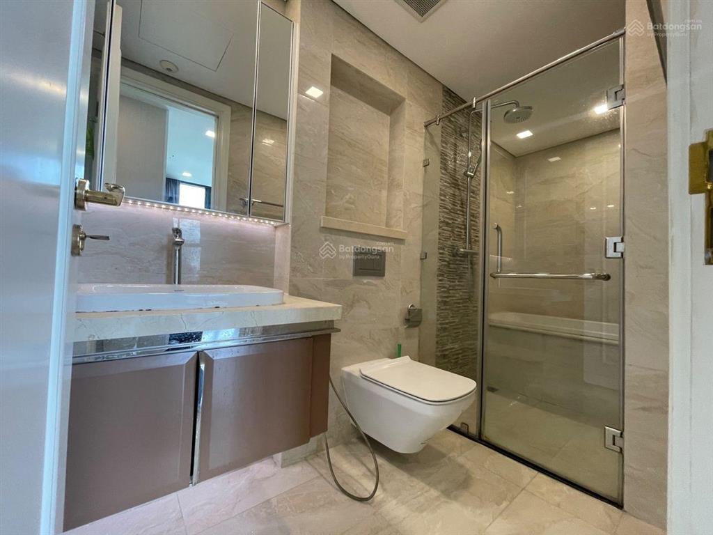 Trống sẵn căn 2pn view sông vinhomes ba son  giá thuê 30tr