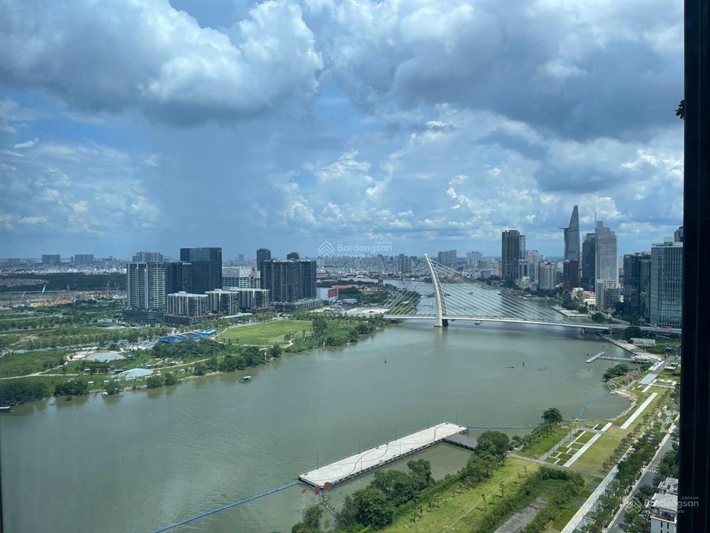 Trống sẵn căn 2pn view sông vinhomes ba son  giá thuê 30tr