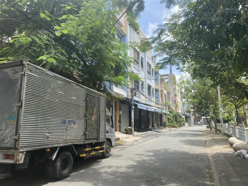 Bán nhà hxh đặng nguyên cẩn, 60m2, 4 tầng btct, 4 pn có sân thượng, vài bước ra chợ phú lâm