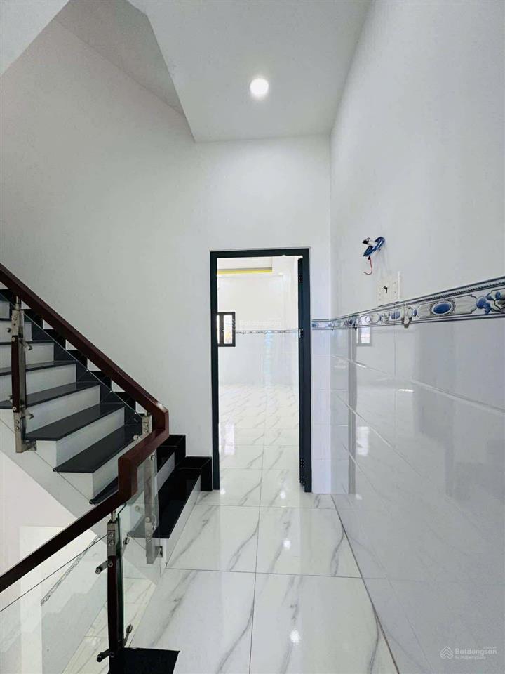 Bán nhà hxh đặng nguyên cẩn, 60m2, 4 tầng btct, 4 pn có sân thượng, vài bước ra chợ phú lâm