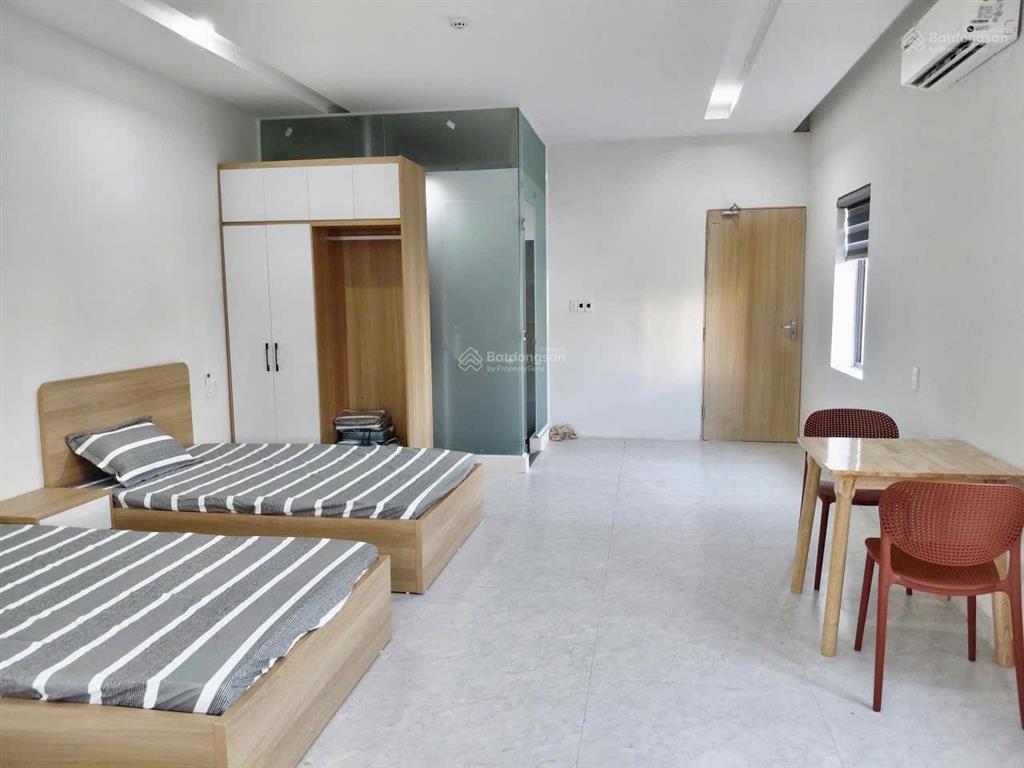 Toà 5 tầng, dòng tiền 80tr/tháng, sát biển sơn thuỷ đà nẵng, 100m2, ngang 5m.