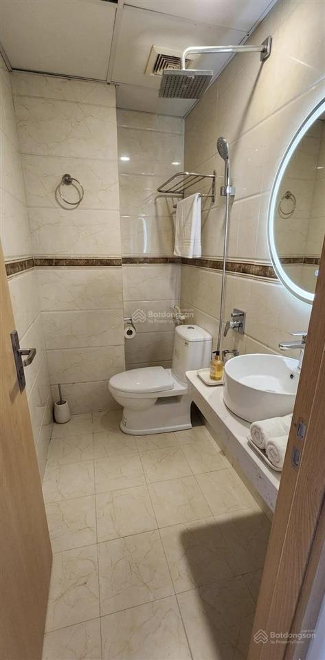 Toà căn hộ 7 tầng, dt 150tr/tháng, cách biển mỹ khê 200m, đường 5,5m, vỉa hè 4m.