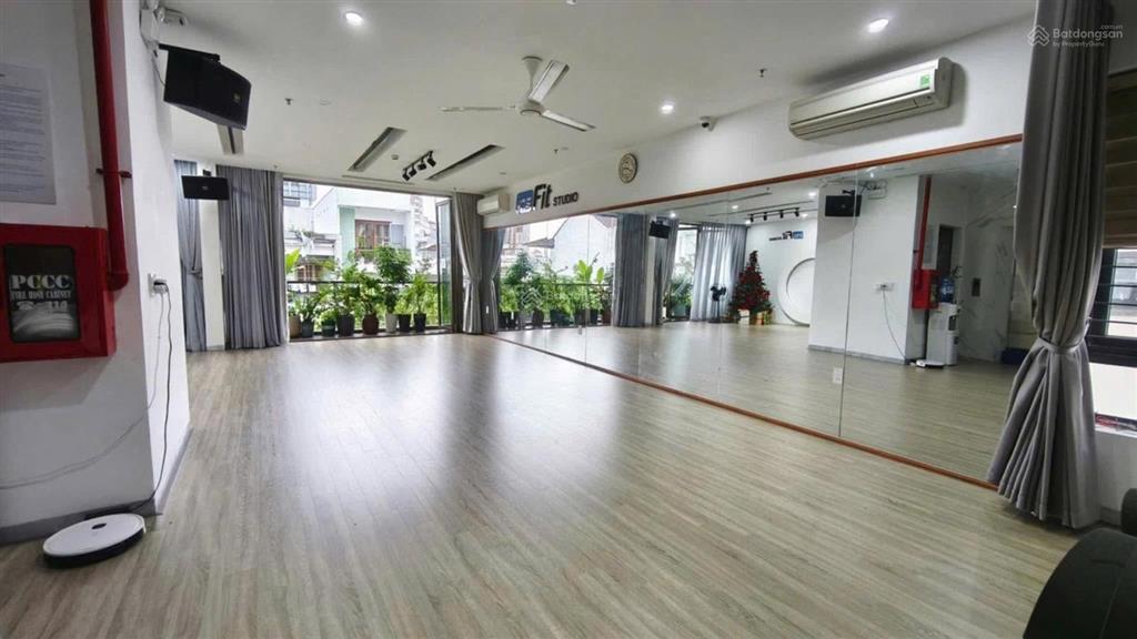 Tòa văn phòng vừa ở vừa kinh doanh, sát trung tâm hành chính đà nẵng