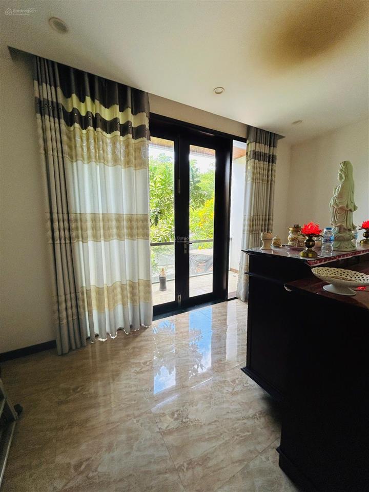 Sập hầm nhà 2 tầng, 120m2, ngang 5m, đảo vip hoà xuân, không có căn thứ 2
