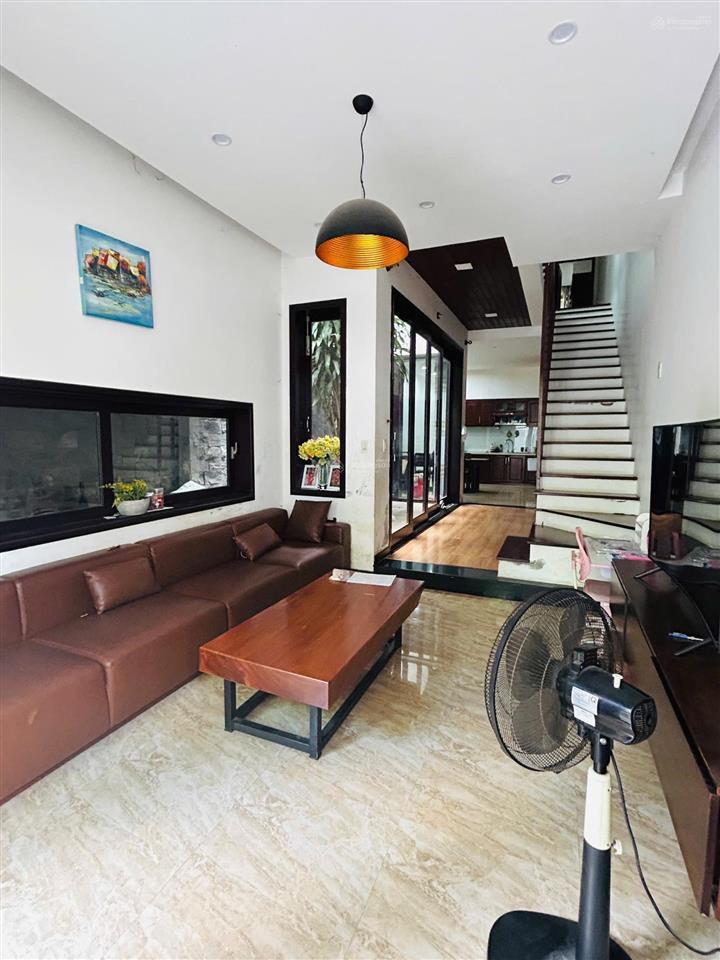 Sập hầm nhà 2 tầng, 120m2, ngang 5m, đảo vip hoà xuân, không có căn thứ 2