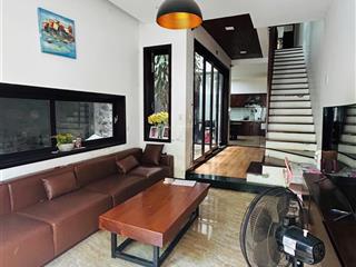 Sập hầm nhà 2 tầng, 120m2, ngang 5m, đảo vip hoà xuân, không có căn thứ 2