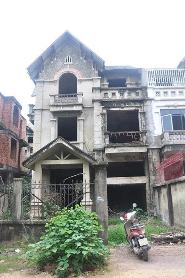 CỰC HIẾM..! NHÀ 3 TẦNG - 63M² PHỐ DƯƠNG LÔI ( ĐỒNG NGUYÊN, TỪ SƠN) NGÕ THÔNG, Ô TÔ 7 CHỖ QUA NHÀ - SÁT HỒ ĐIỀU HÒA - GIA