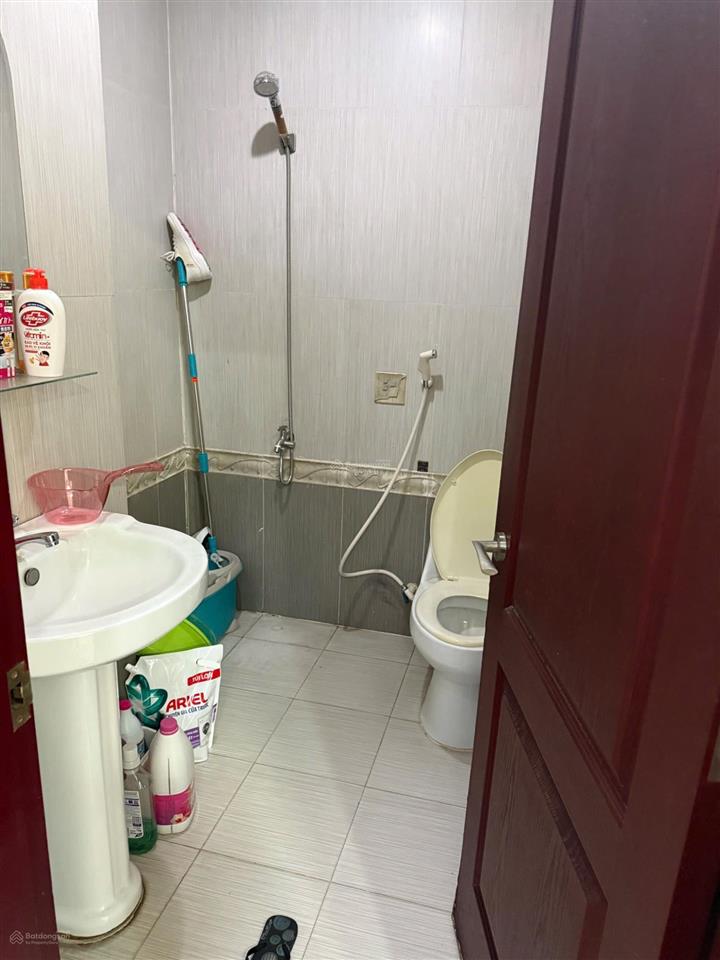 Bán gấp căn hộ chung cư 584 sacomreal luỹ bán bích