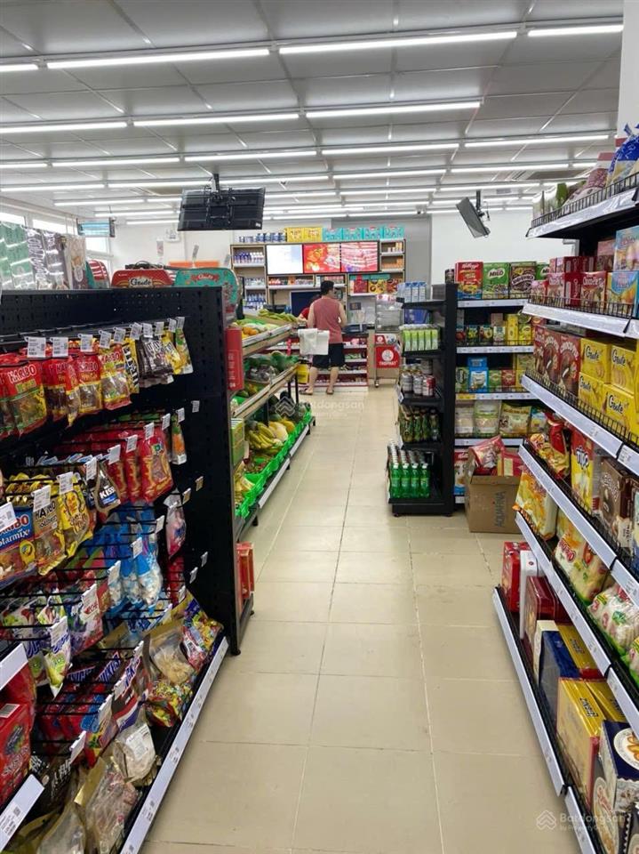 Bán shophouse đang cho winmart thuê