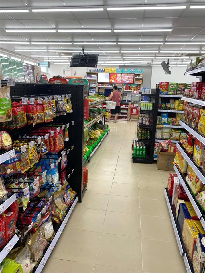Bán shophouse đang cho winmart thuê