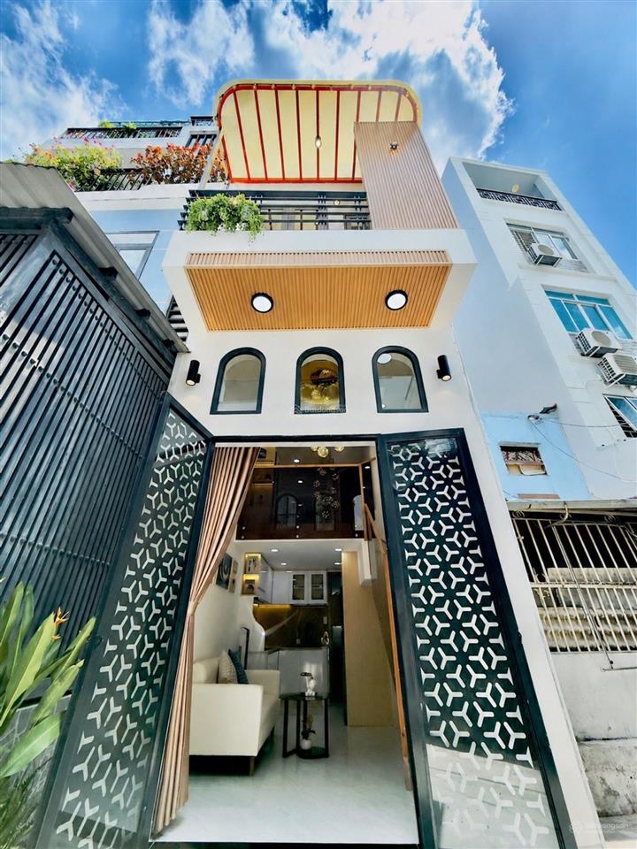 3 tỷ hơn, hẻm thông, sát mặt tiền xnvt full nội thất