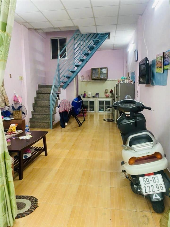 34m2 chỉ có 3.2tỷ cách 1 căn ra mặt tiền nơ trang long