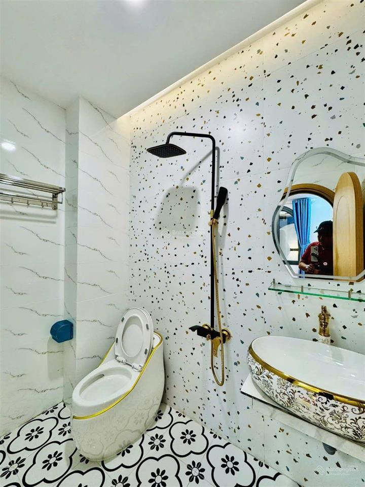 Chủ ngộp hạ 1 tỷ còn 6.180 số nhà mt 05 tú mỡ dt 5x6 2 lầu