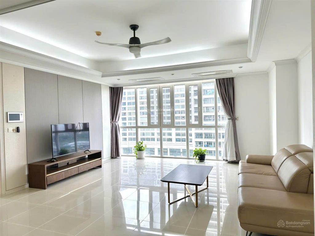 Bán ch imperia an phú, 135m, 3pn, lầu cao, giá 10 tỷ. miễn phí 01 suất xe hơi, 02 suất xe máy