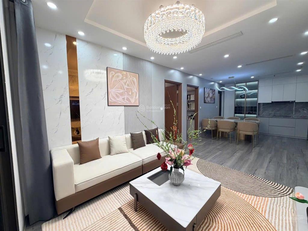 Bán siêu phẩm chính chủ tại chcc h2 hoàng diệu, quận 4, dt 79m2, 2pn/2wc, fullnt shr!