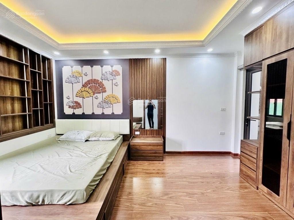 Lê đức thọ  5 tầng dân xây  30m ra ô tô  cực gần phố 50m  chỉ 9.x tỷ