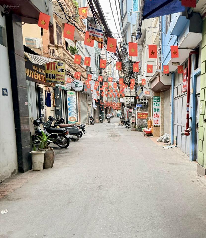 Lê đức thọ  5 tầng dân xây  30m ra ô tô  cực gần phố 50m  chỉ 9.x tỷ