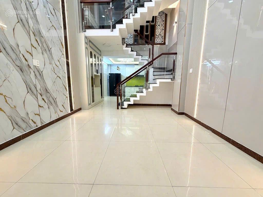 Nhà đẹp 5 tầng  hxh phan văn trị, p10, gò vấp  ngay cityland | 8.6 tỷ tl