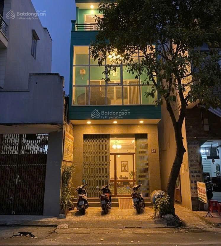 Chính chủ bán nhà mặt tiền trung tâm quy nhơn 98m2 vị trí siêu đẹp