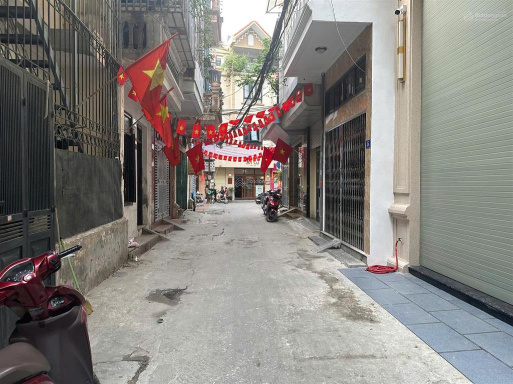 Tôi chính chủ cần bán nhà khu phân lô đền lừ