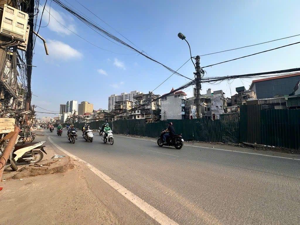 Bán nhà mặt phố la thành  vành đai 1  lô góc 55m2  mặt tiền 8m  hơn 30 tỷ