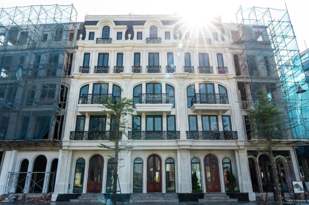 Chính chủ cần bán liền kề 50m2 tại khu đô thị tân tây đô giá 10,6 tỷ xây thô 4 tầng rất đẹp