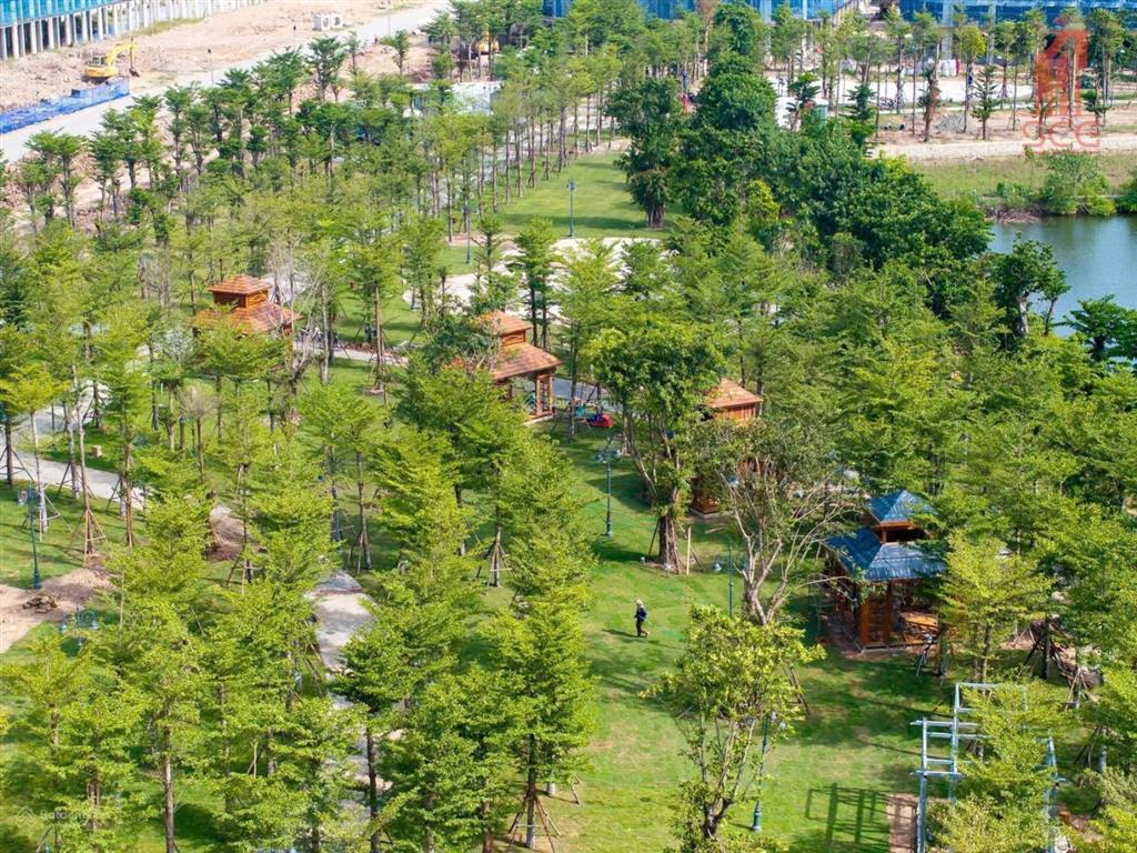 Chính chủ cần bán liền kề 50m2 tại khu đô thị tân tây đô giá 10,6 tỷ xây thô 4 tầng rất đẹp