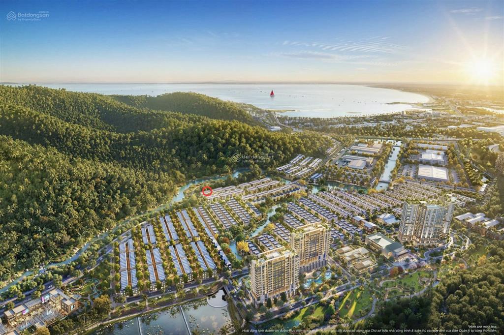 4,9 tỷ  liền kề 63m2 rẻ nhất vin làng vân, mặt đường to 15m, view rừng view suối tuyệt đẹp!