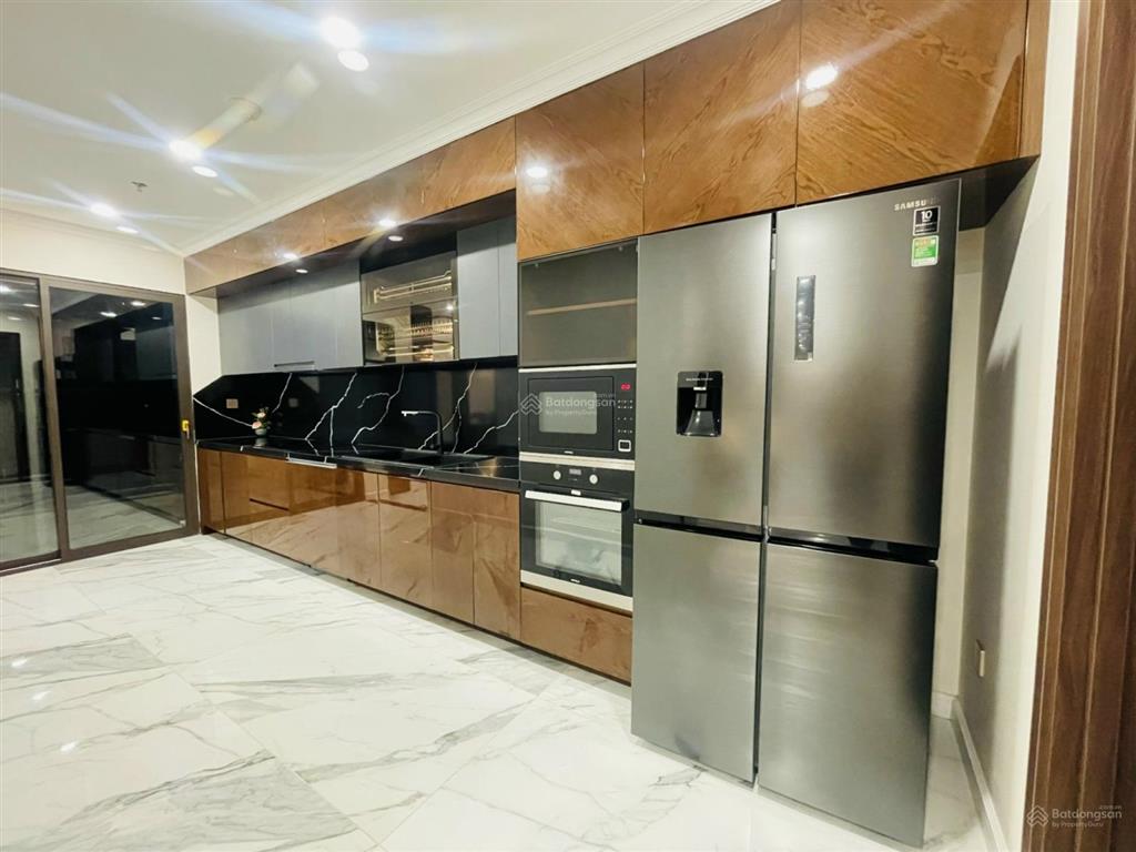 Bán chuyển nhượng căn đông nam 2pn, dt 91m2, view hồ, giá 12,x tỷ, sổ đỏ, tầng 20,  0971 366 ***