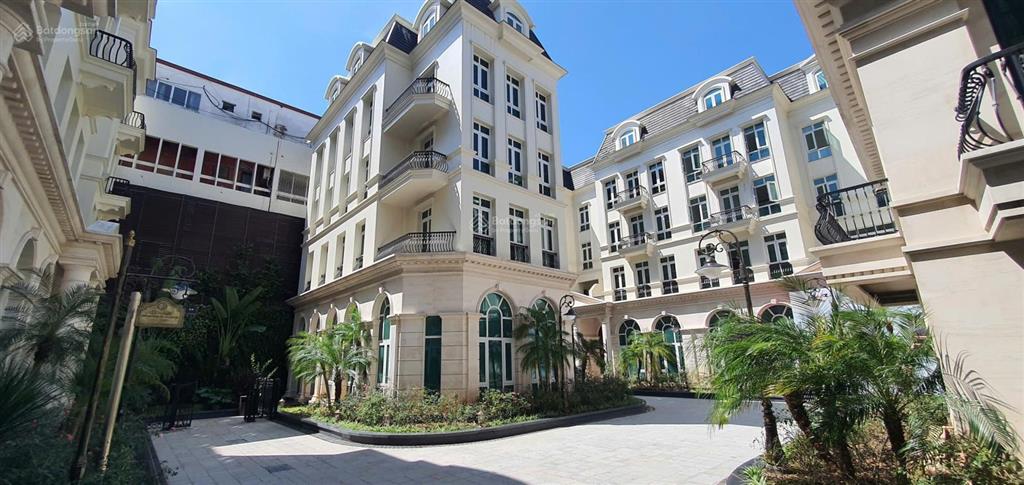 Cho thuê biệt thự grandeur số 138b giảng võ siêu hiếm, an ninh 3 lớp, hầm để 3 xe ô tô, đông nam