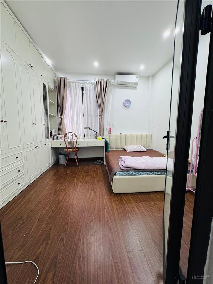 Bán nhà mễ trì 60m2*5t ,thoáng sáng, đường rộng ô tô đỗ, kinh doanh mọi loại hình, pháp lý chuẩn.