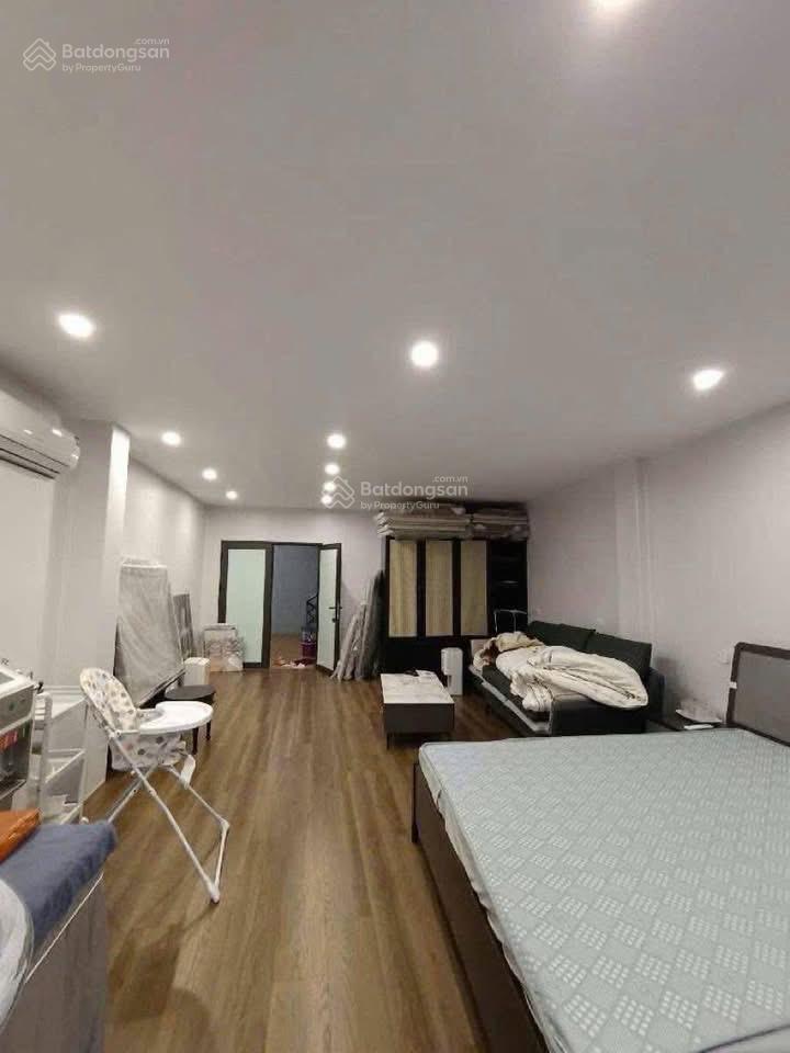 Bán nhà ! đồng me dân xây56m2*6t*6 ngủ. ô tô qua nhà, kd đỉnh. full nội thất. sdcc pháp lí chuẩn.