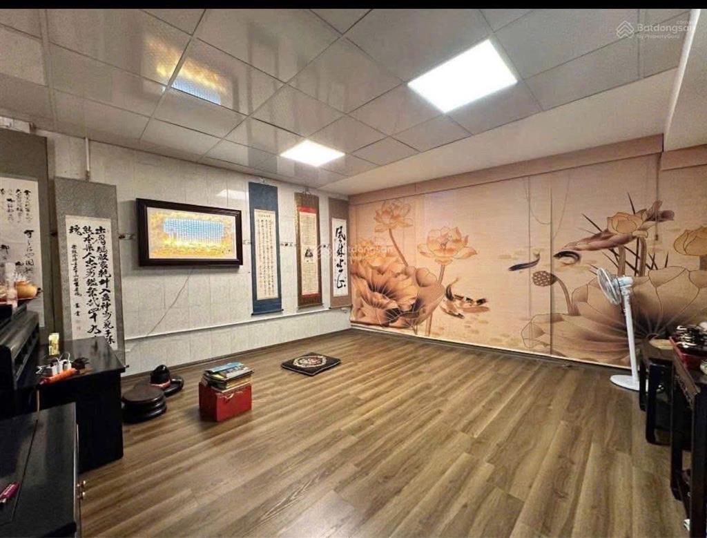 Bán nhà ! đồng me dân xây56m2*6t*6 ngủ. ô tô qua nhà, kd đỉnh. full nội thất. sdcc pháp lí chuẩn.