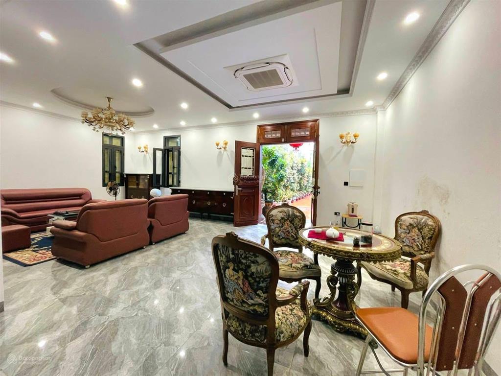 Siêu phẩm biệt thự 800m2 lạc long quân tây hồ, 2 khối nhà đẳng cấp, mặt tiền 16m, ô tô tránh nhau